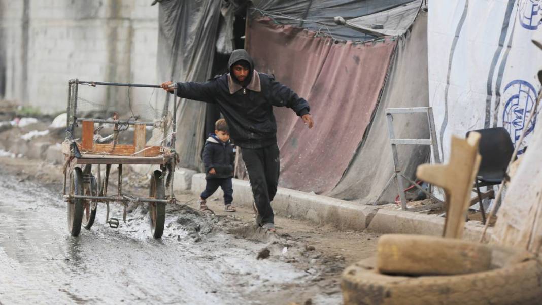 İşte İsrail saldırılarının gölgesindeki Gazze'nin son hali 6